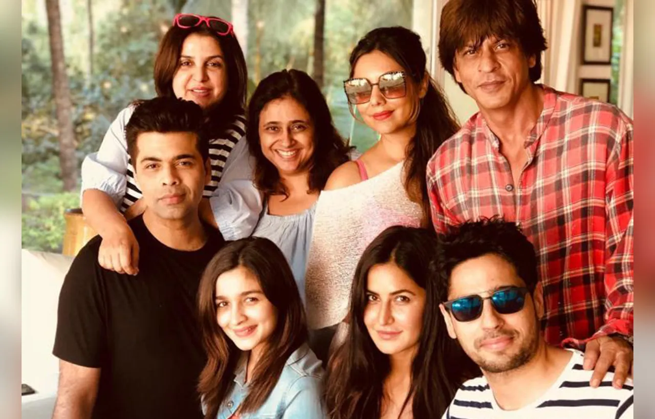 PICS: HERE'S HOW SRK PARTIED ON BIRTHDAY EVE!