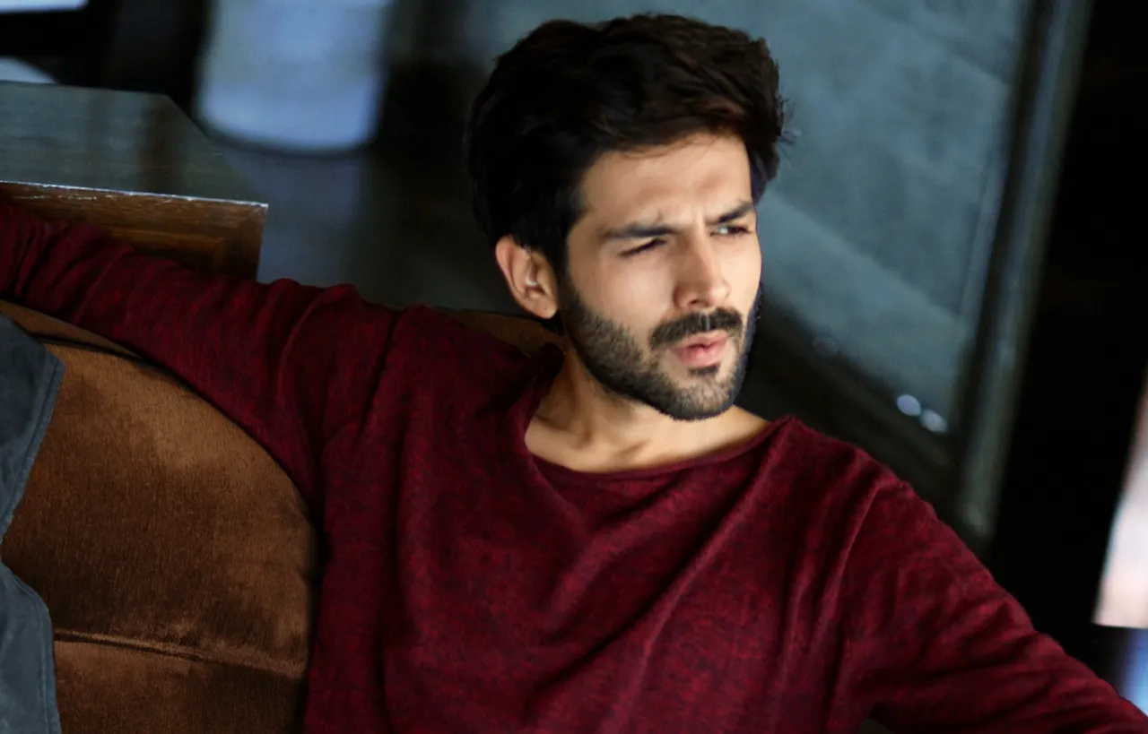 KARTIK AARYAN ENTERS 100CR CLUB WITH SONU KE TITU KI SWEETY!