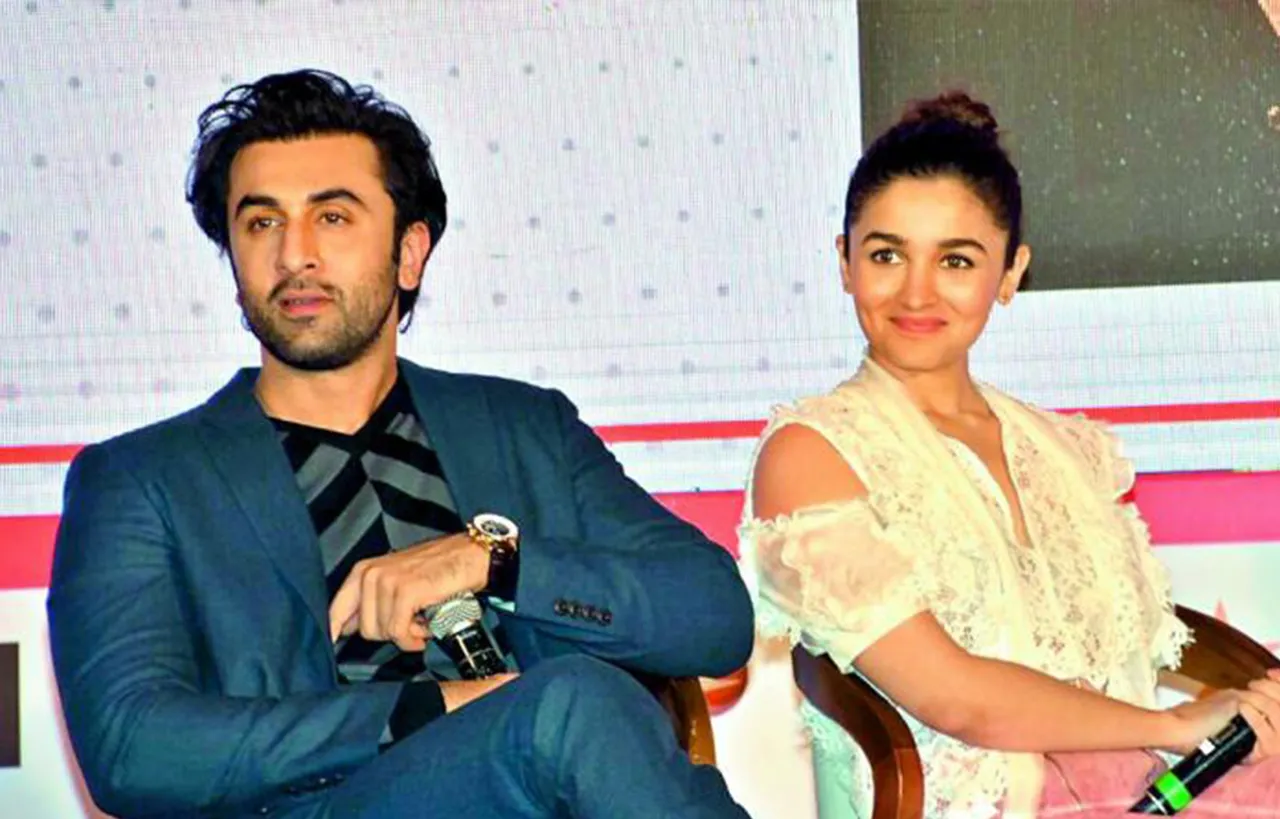 ALIA BHATT FINALLY CLEARS THE AIR ABOUT DATING RANBIR KAPOOR