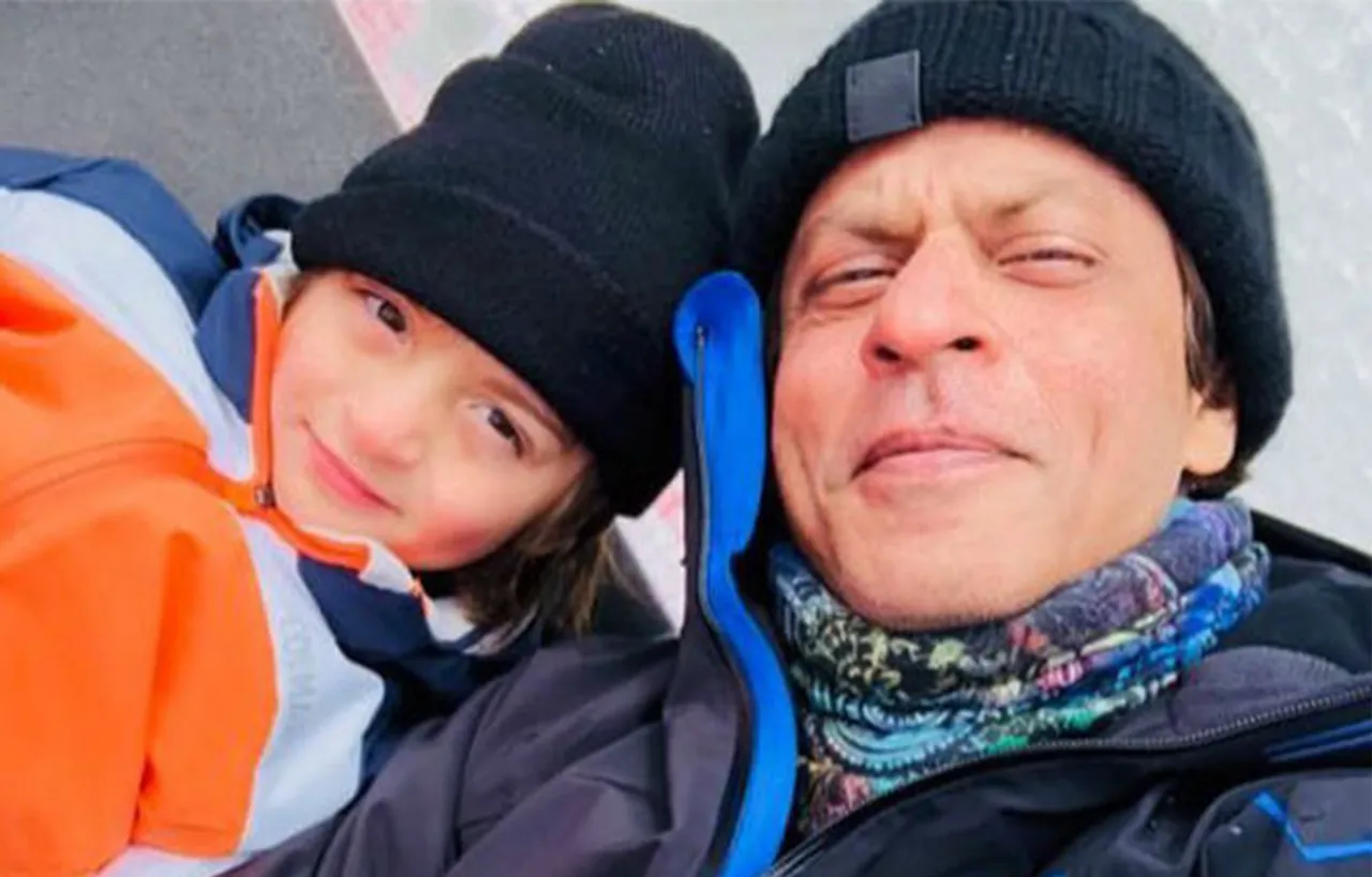 THESE LATEST HOLIDAY PICTURES OF SHAHRUKH KHAN AND HIS SON ABRAM WILL HELP YOU TO BEAT THE HEAT THIS SUMMER