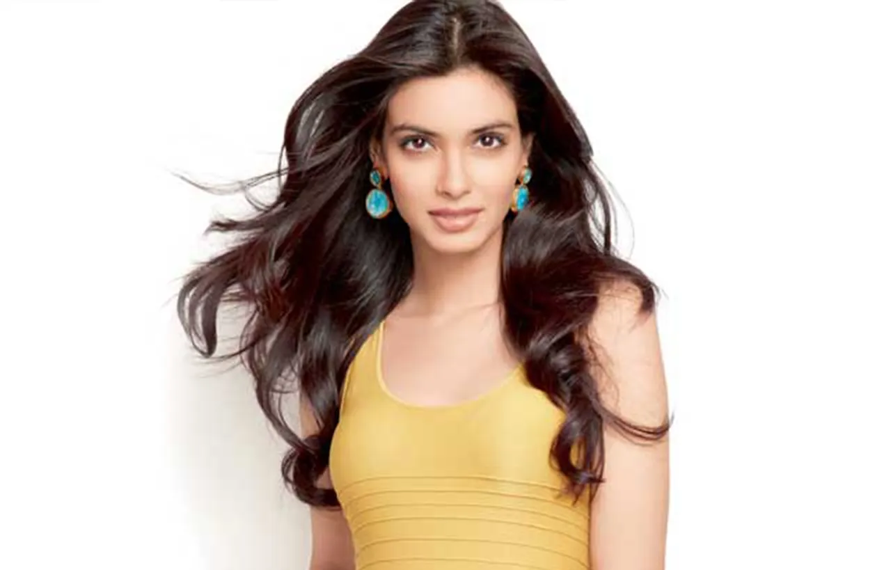 DIANA PENTY TALKS ABOUT THE INSPIRATION BEHIND THE KHAKI PROJECT