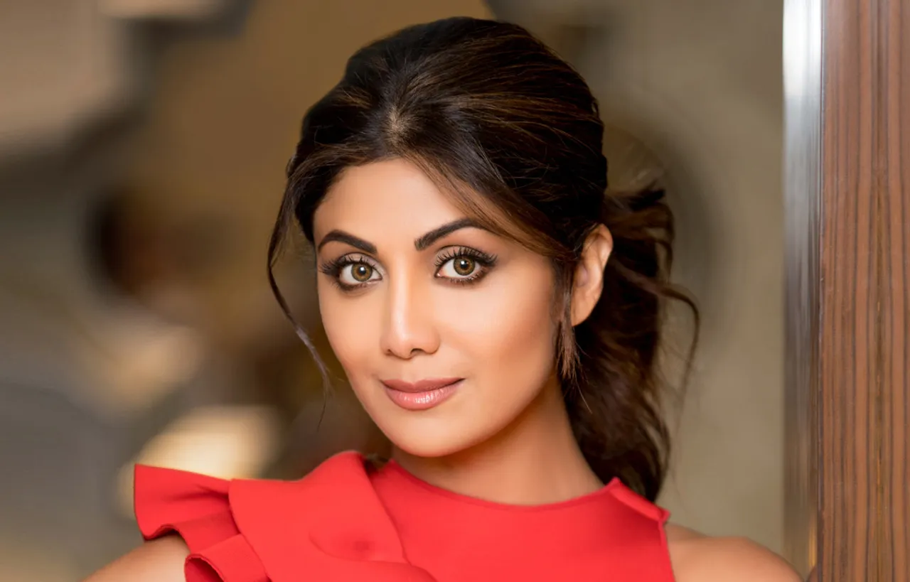 Shilpa Shetty Kundra donates her Dus Ka Dum earnings to charity !