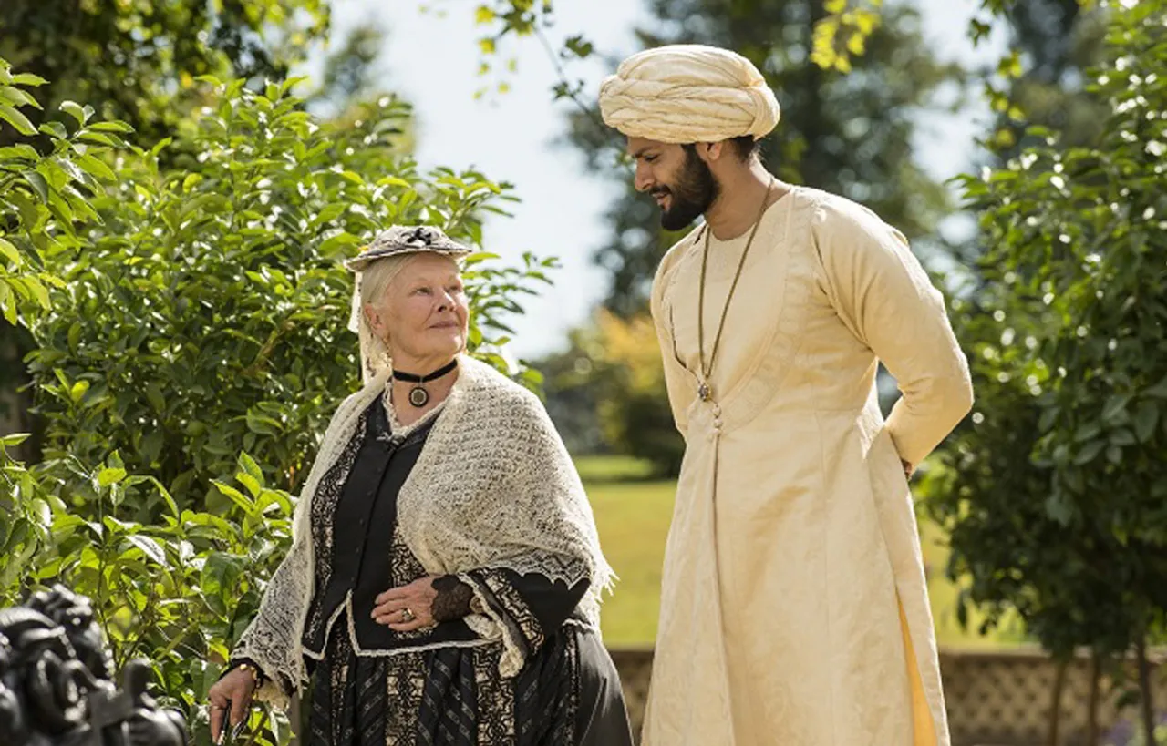 here are some adorable never seen before photos of Ali Fazal and Dame Judi Dench on sets of Victoria and Abdul