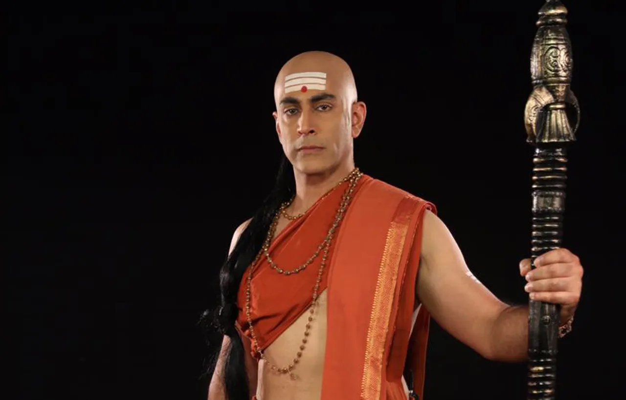 Tarun Khanna Leaves No Stone Unturned For Chanakya In Set’s Porus