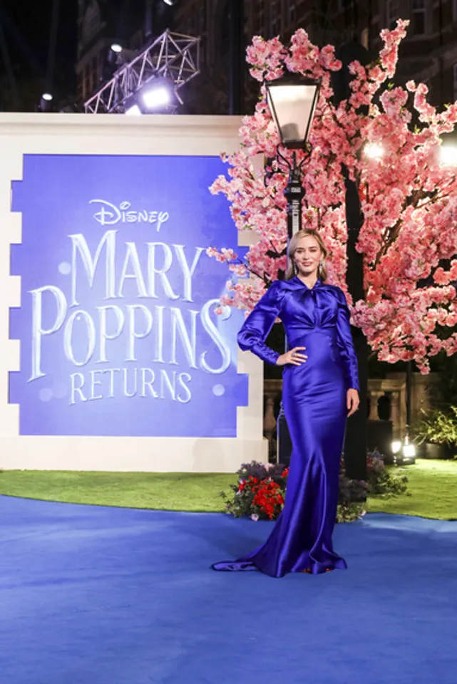 'Meryl Streep Is Stalking Me,' Says Mary Poppins Returns Actress Emily Blunt