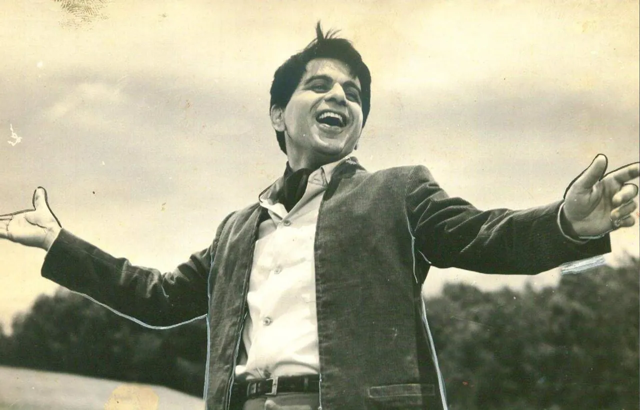 Dilip Kumar The Waves Stopped To Listen To Him Now, He Cannot Speak And There Is No One To Listen