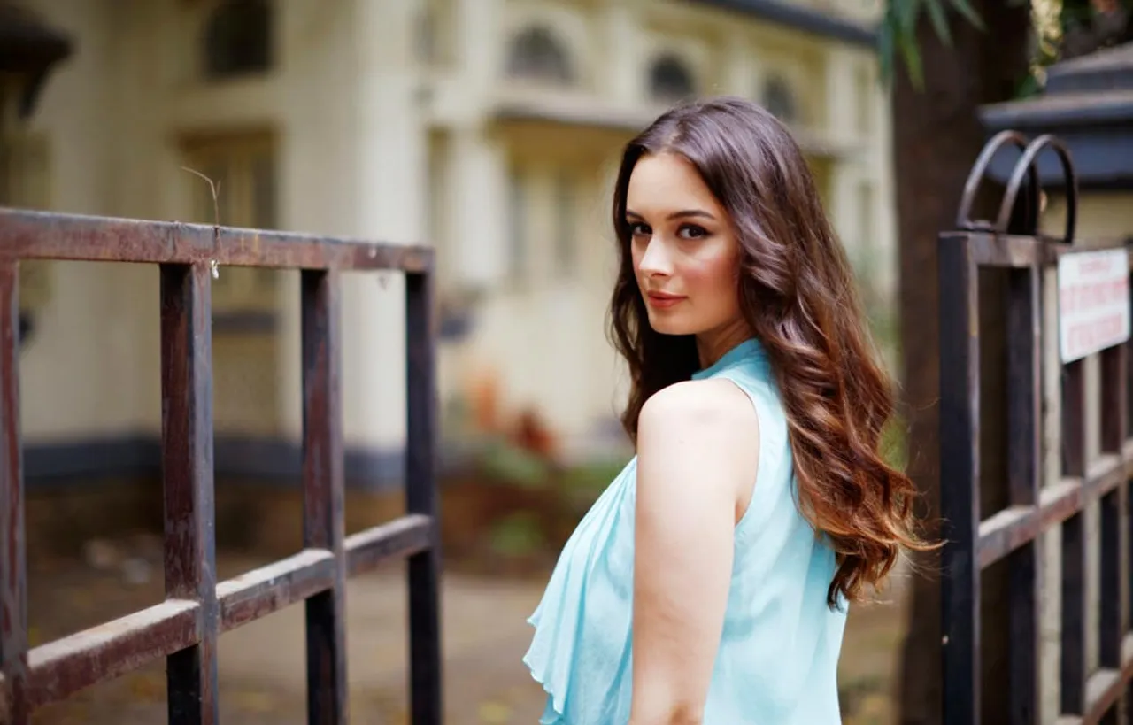 Evelyn Sharma Had Nothing To Wear - Literally