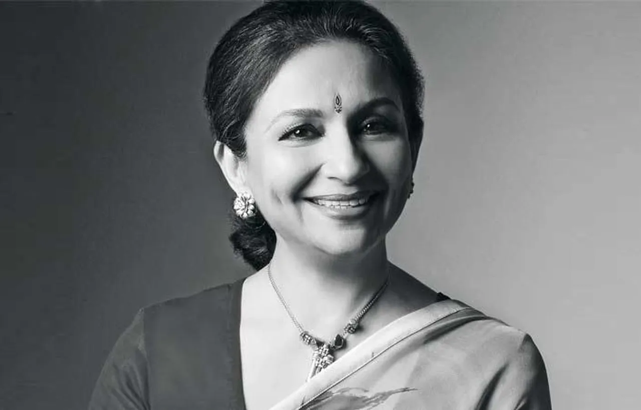 Sharmila Tagore Ek Kali Jo Sharmate Huwe Aayi Thi, Aaj Saara Baag Ban Gayi