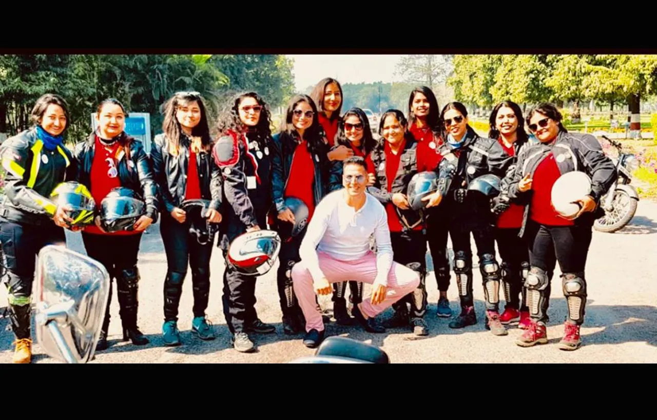 Akshay Kumar Goes Pink As An Ode To Woman Empowerment This International Women’s Day 