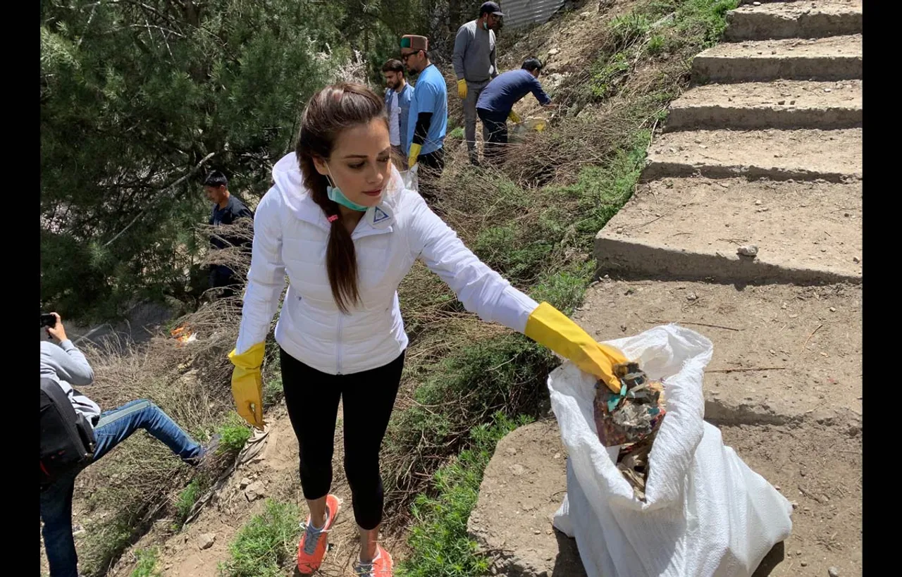 Dia Mirza Does Her Bit To Rid Himachal Of Plastic