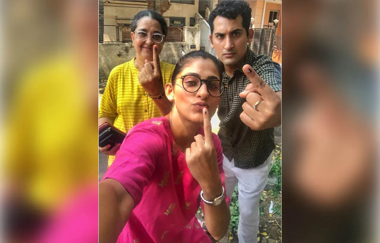 To Cast Vote, Kubbra Sait Flew To Bengaluru!