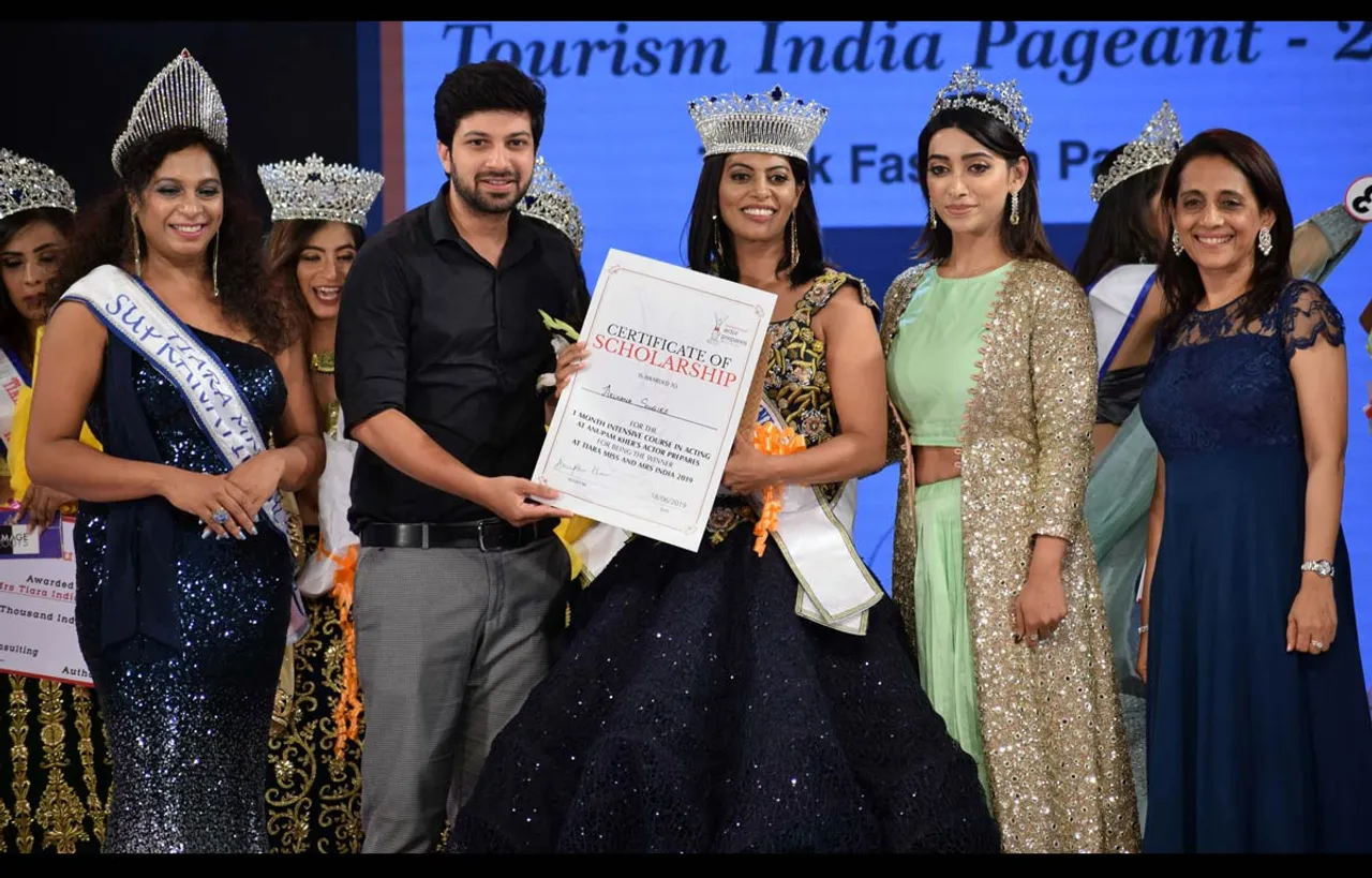 Final-Of-Tiara-Miss-And-Mrs.-India-Was-Attended-By-Celebs 