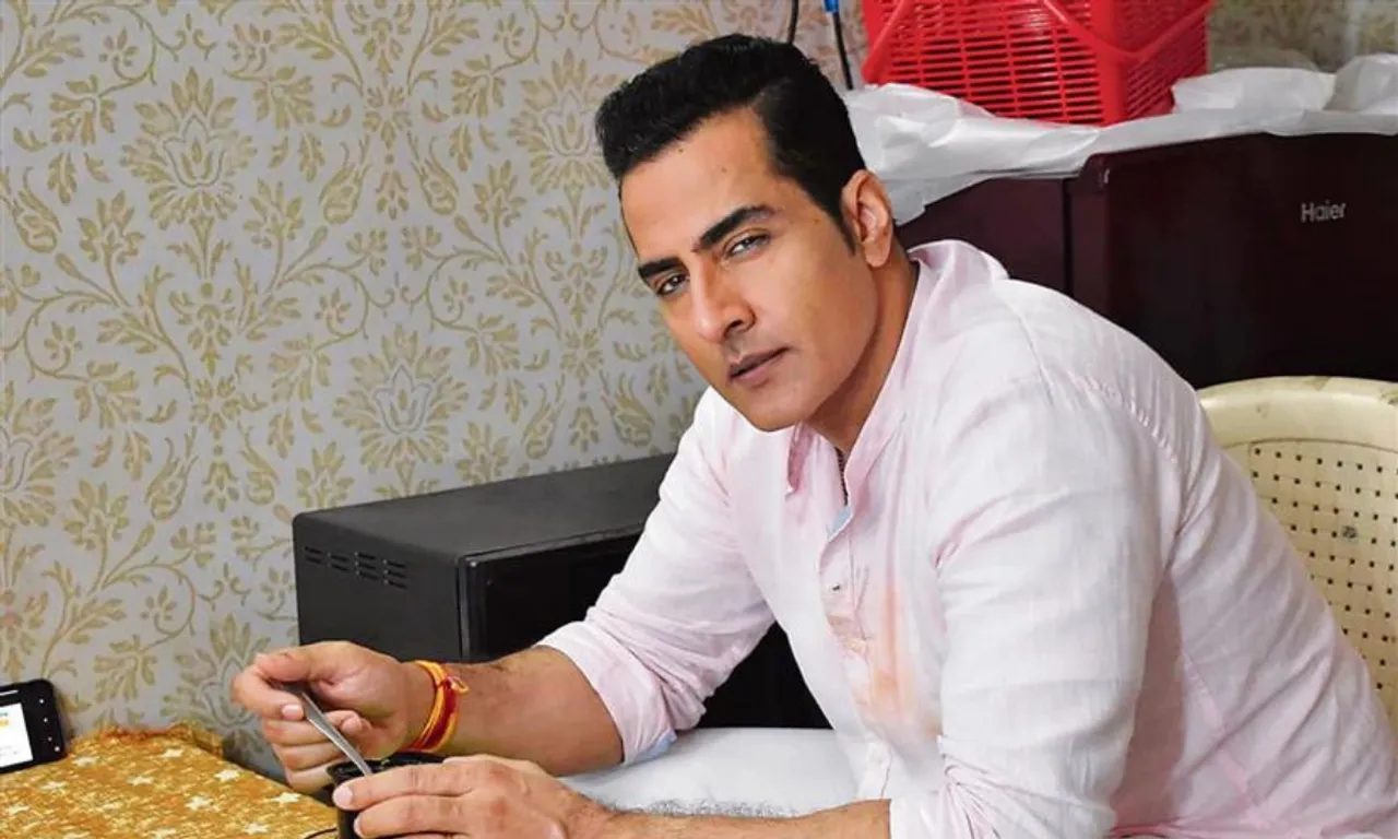 Sudhanshu Pandey says his role in Fitrat with a never before look has been loved by people