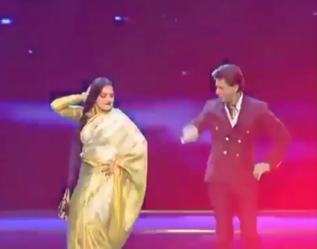 Shah Rukh Khan & Rekha Dance On mere Rashke Qamar song