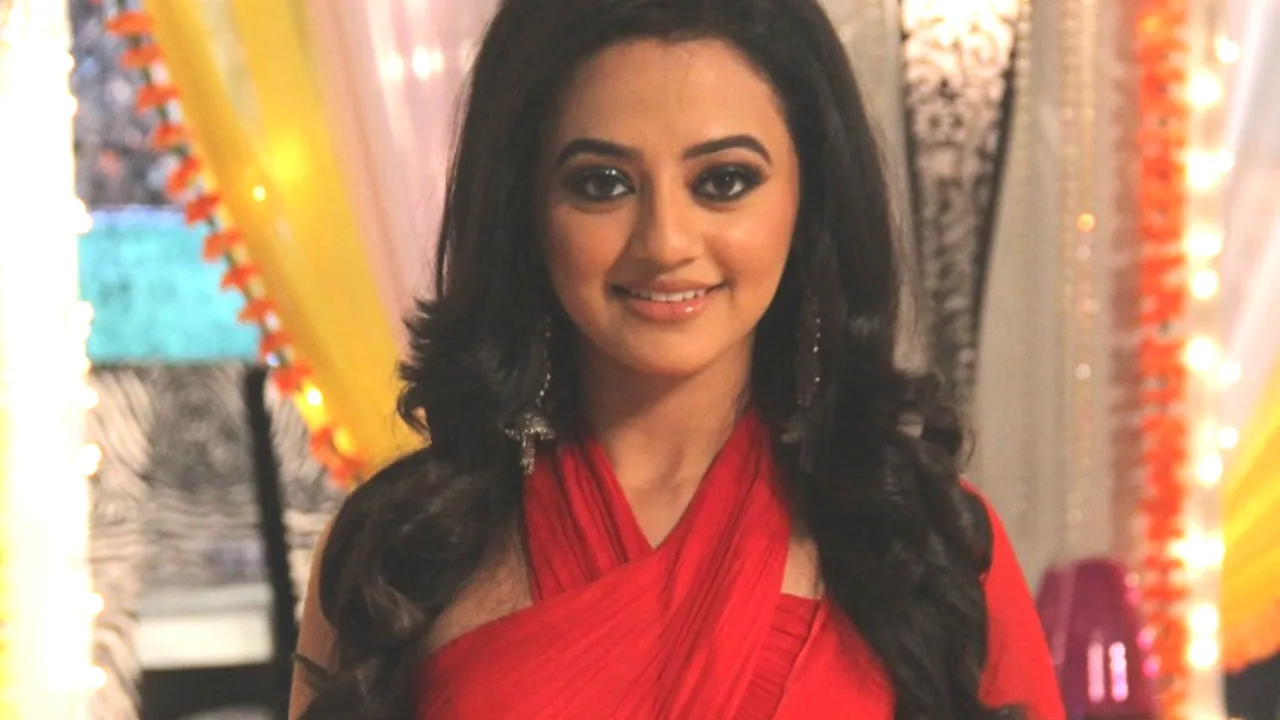 helly Shah