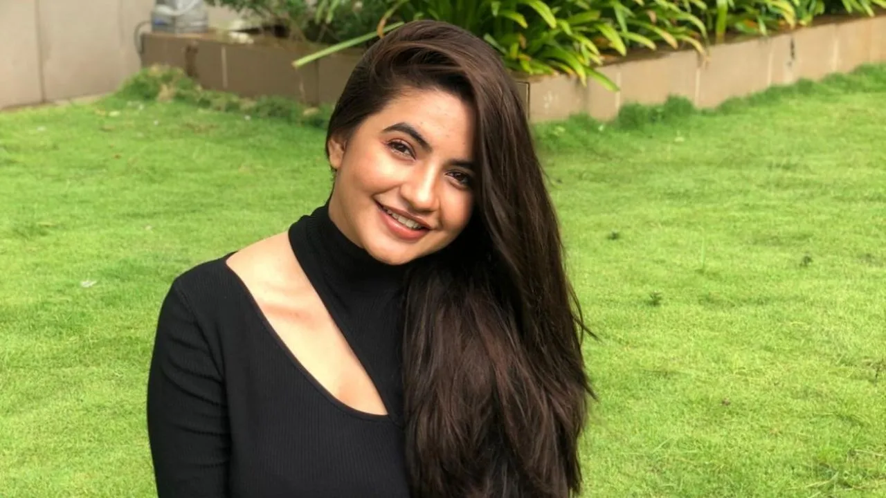 Even after getting so many offers, not being able to bag a part this long hurts sometimes… but I don't let it get to me and look forward, says Mesmerisig Meera Deosthale