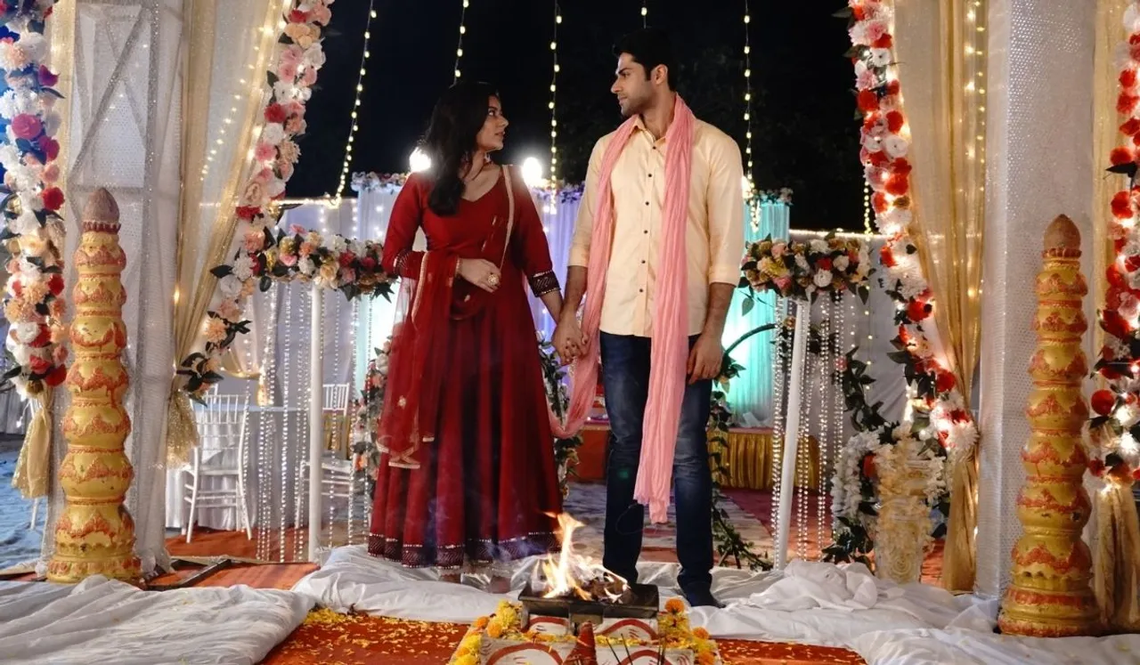 Mannu and Gargi redo their pheras and renew their vows to love and protect each other in Sony SAB’s Sab Satrangi