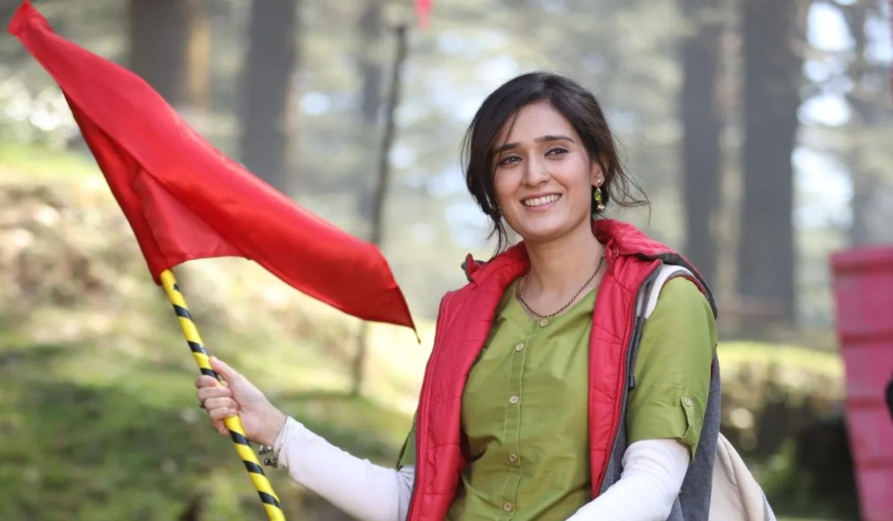 Actress Pankhuri prepares fiercely for her Garhwali dialogue in Star Bharat's show 'Gud Se Meetha Ishq'!