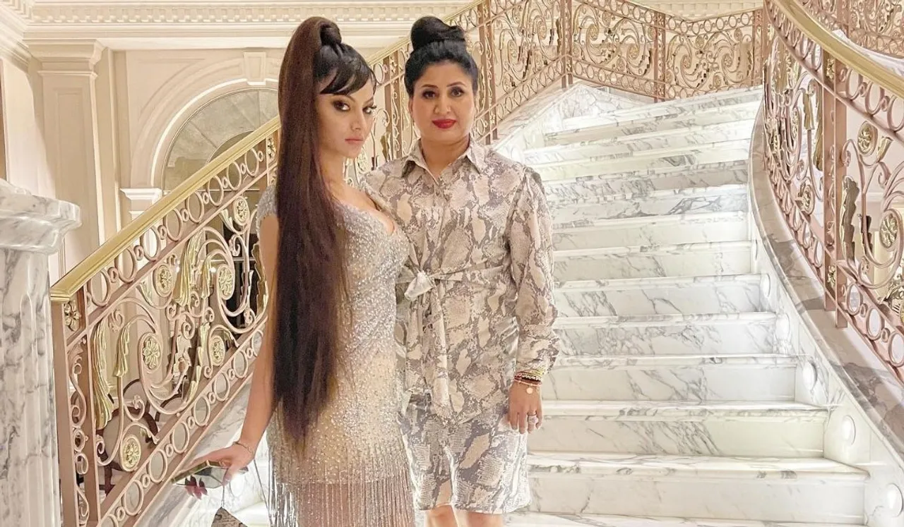 Checking over Urvashi Rautela's mom Meera Rautela's pictures, fans question the actress, is she your mother or sister? Check out the pictures now.
