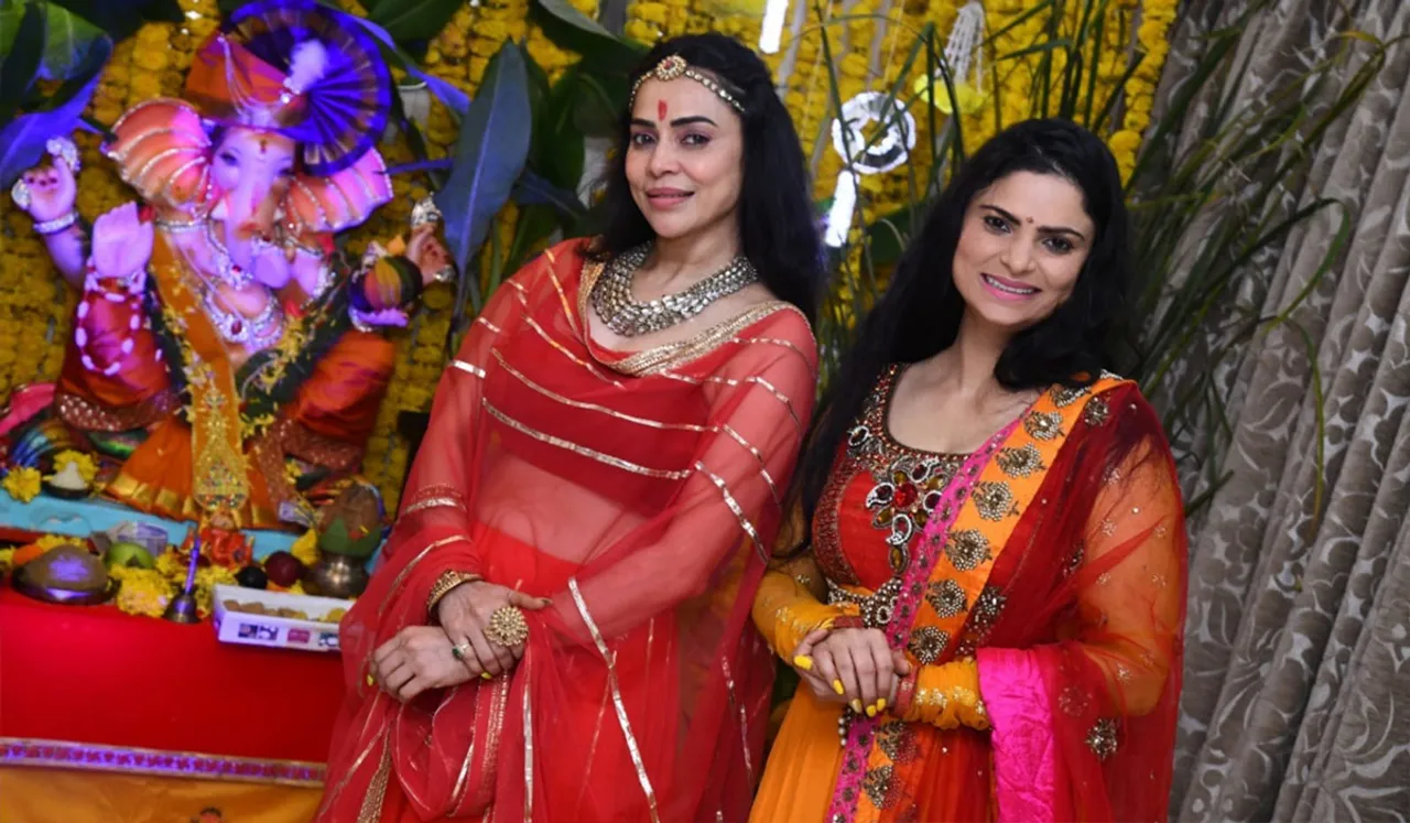 Nikita Rawal Celebrates Ganeshotsav with Friends and Family