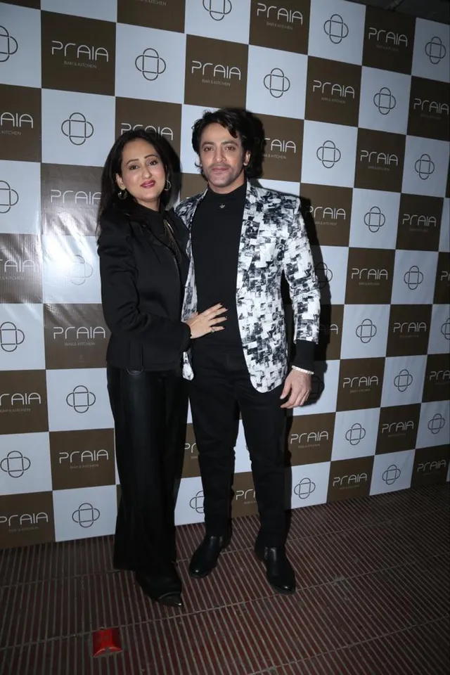 <strong>Star studded grandiose launch of an all-new Kitchen & Bar "Praia" owned by Kabir Luthria with Co-partners Srikar Shetty & Priyank Sharma</strong>