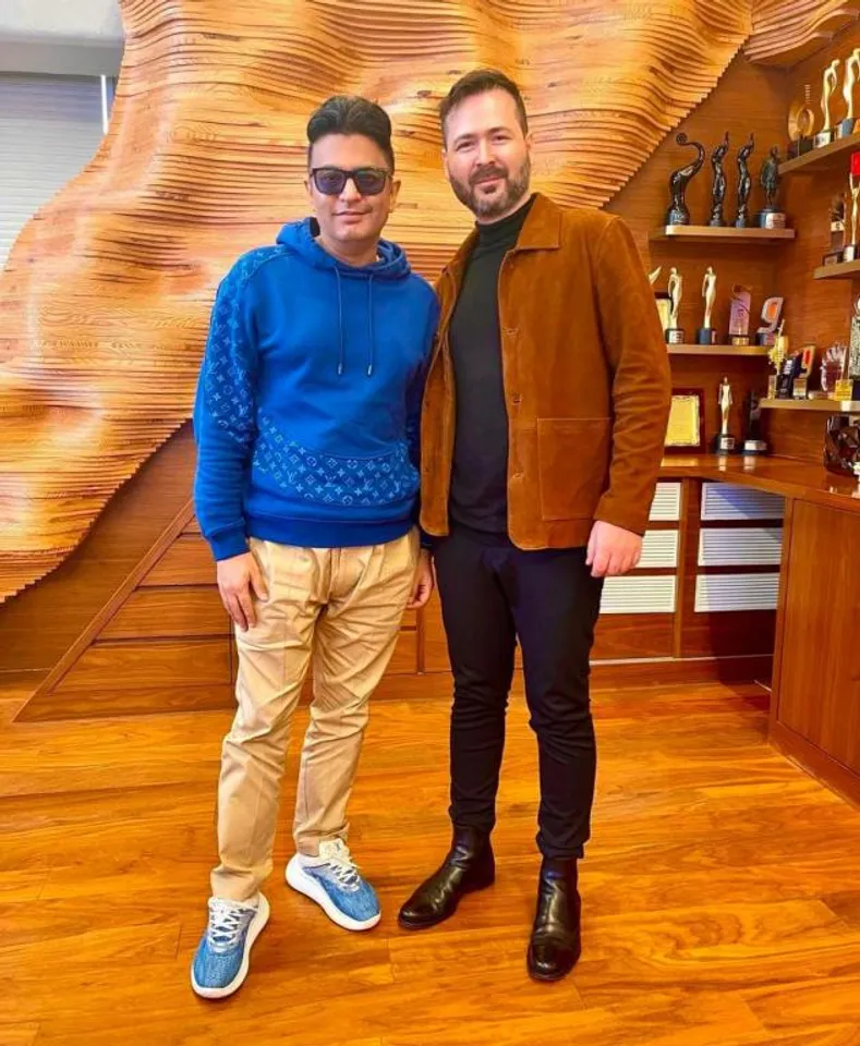 These pictures of Billboard award winner @edwardmayaofficial with #bhushankumar are proof that great music is on its way 😍