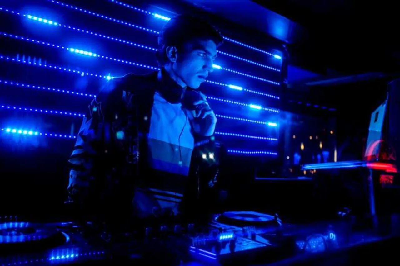 Anurag Kashyap’s ‘Almost Pyaar With DJ Mohabbat’ (5)