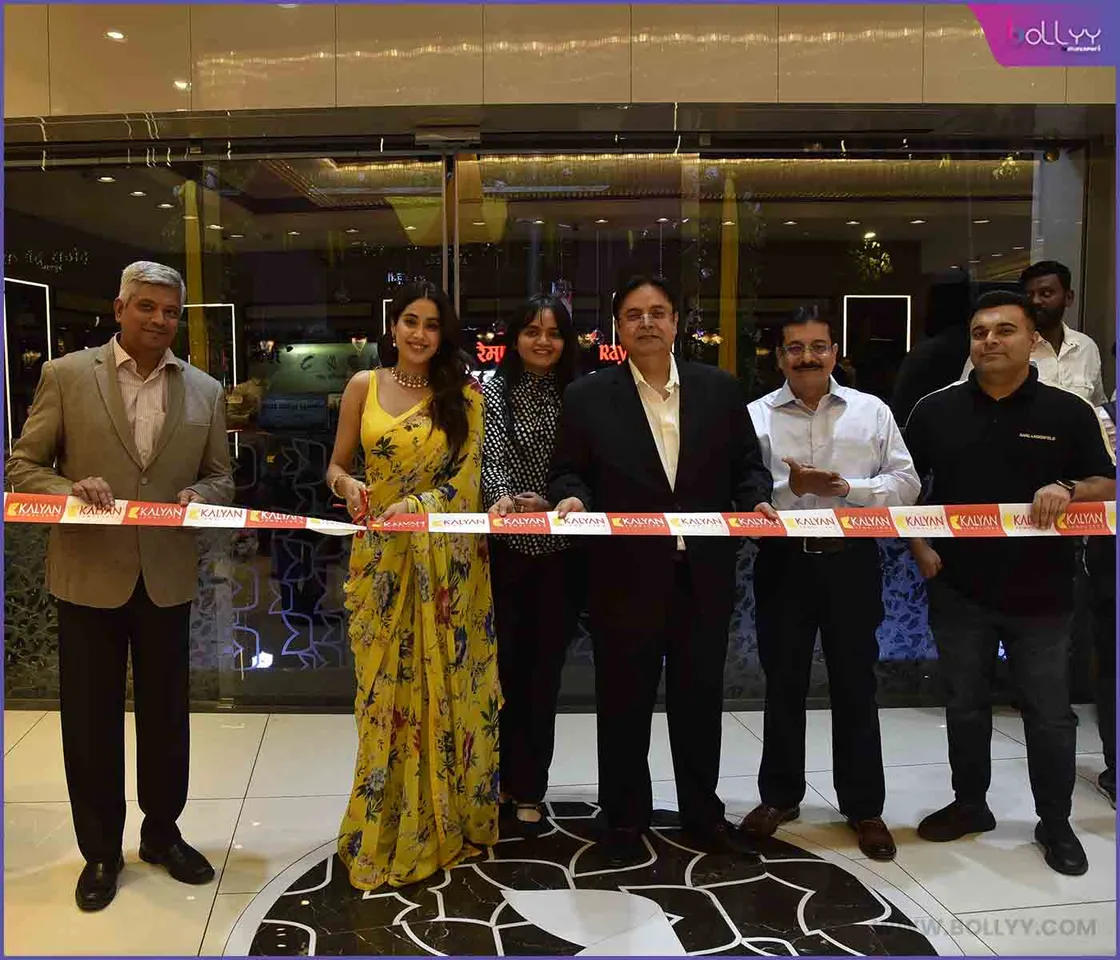 Bollywood star Janhvi Kapoor inaugurates all-new Kalyan Jewellers' showrooms at Goregaon and Bandra in Mumbai