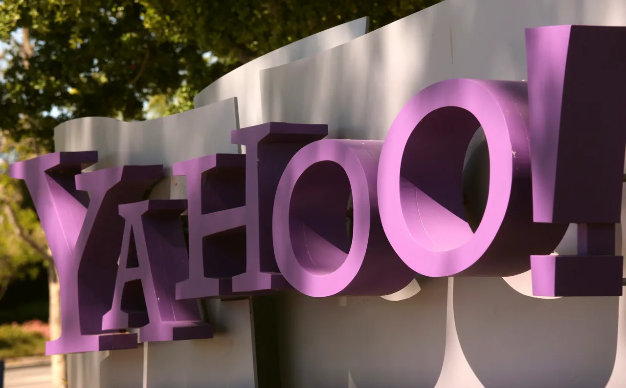 Verizon might be the one to buy Yahoo’s core business