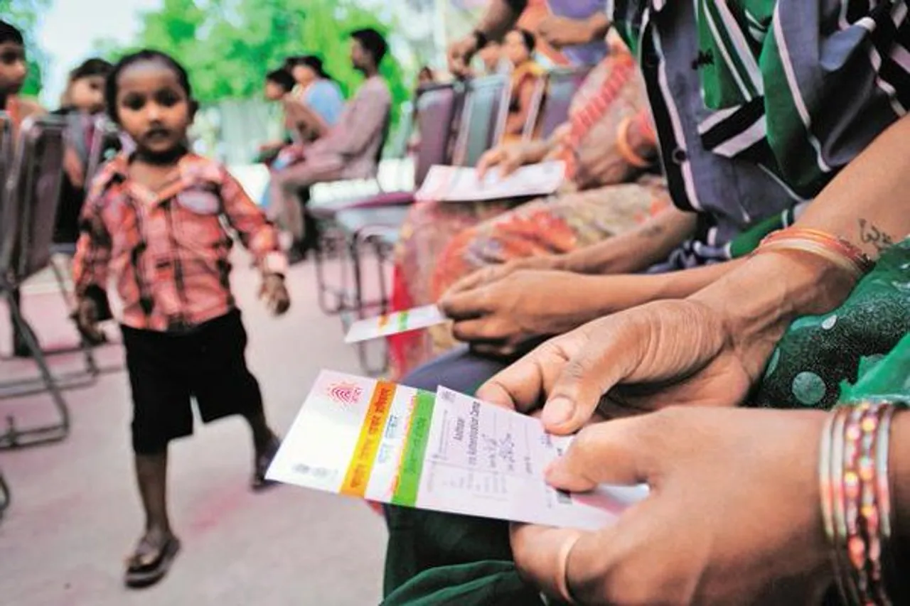 CIOL e-Aadhaar valid document for new mobile connections: DoT