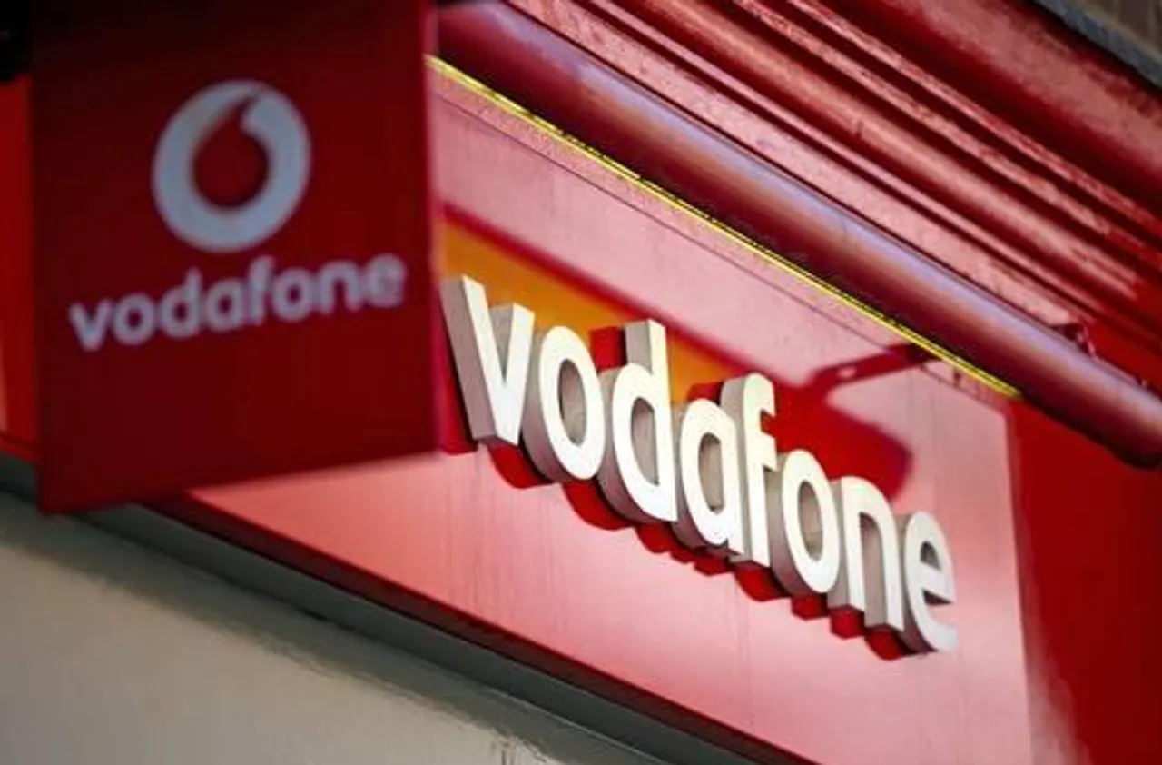 CIOL Vodafone confirms merger talks with Idea to take on Airtel and Jio