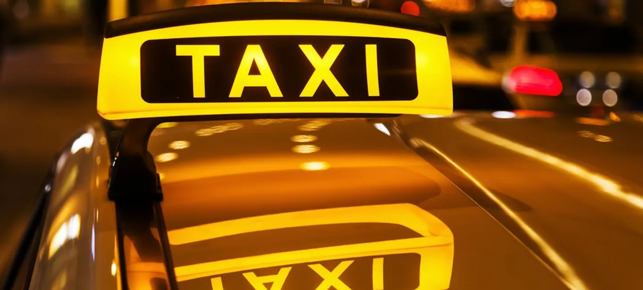 CIOL- Government reportedly considering using private cars as shared taxi