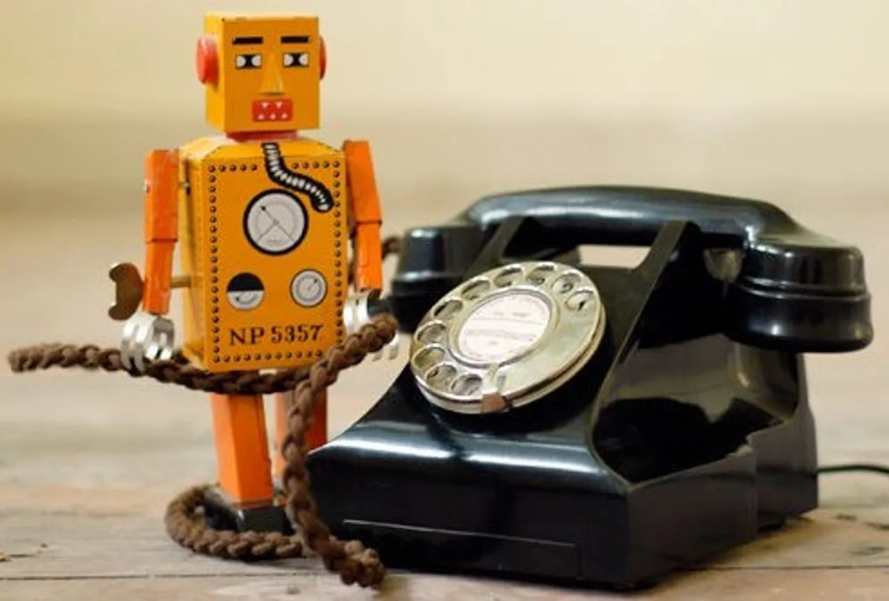 CIOL Apple, Google,AT&Tjoin hands to crackdownon 'Robocall'