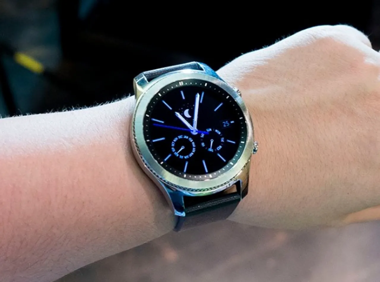 CIOL Samsung launches new Gear S3 smartwatch