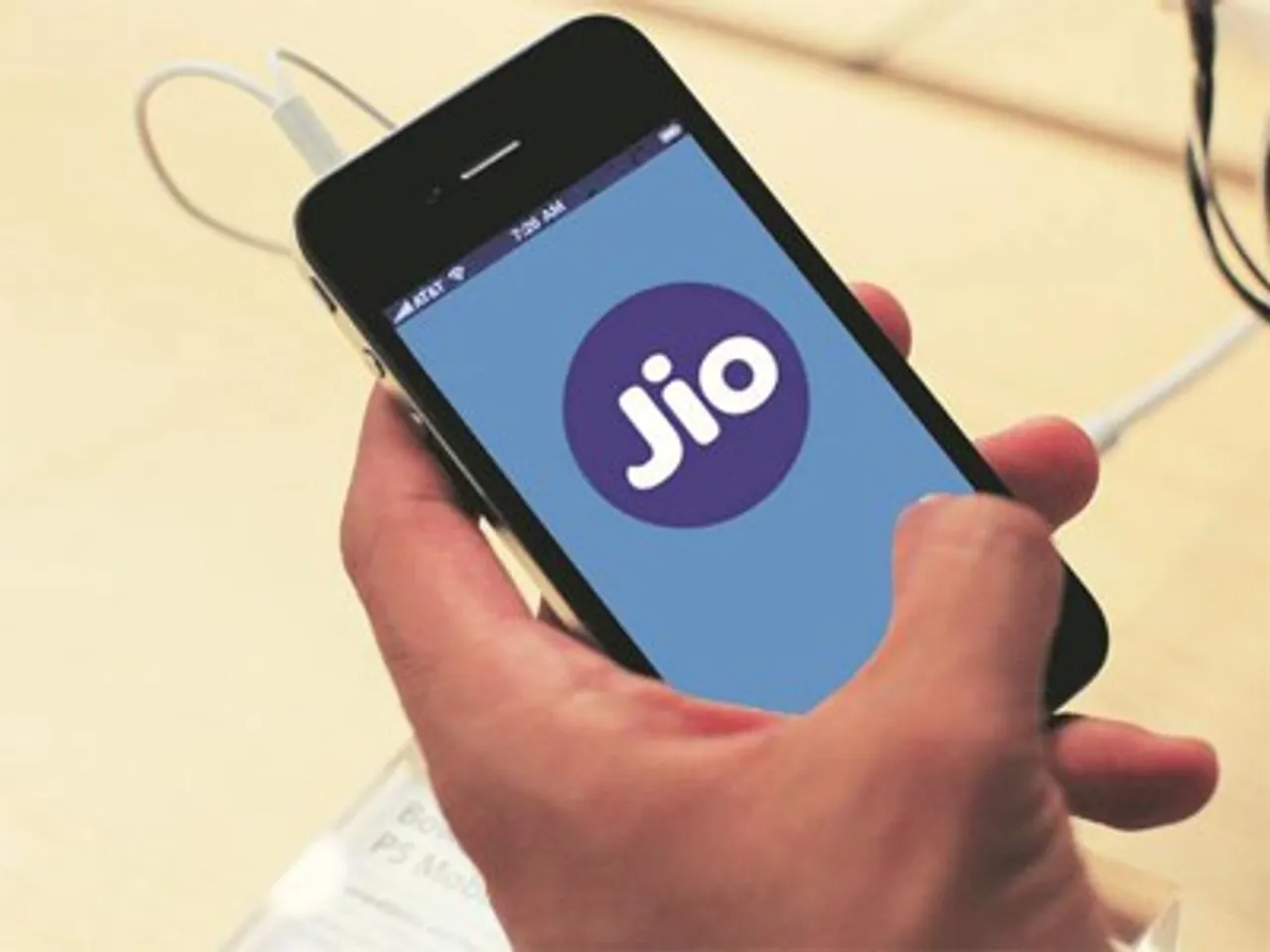 Reliance Jio is now offering 100pc cashback on Rs 399 recharge