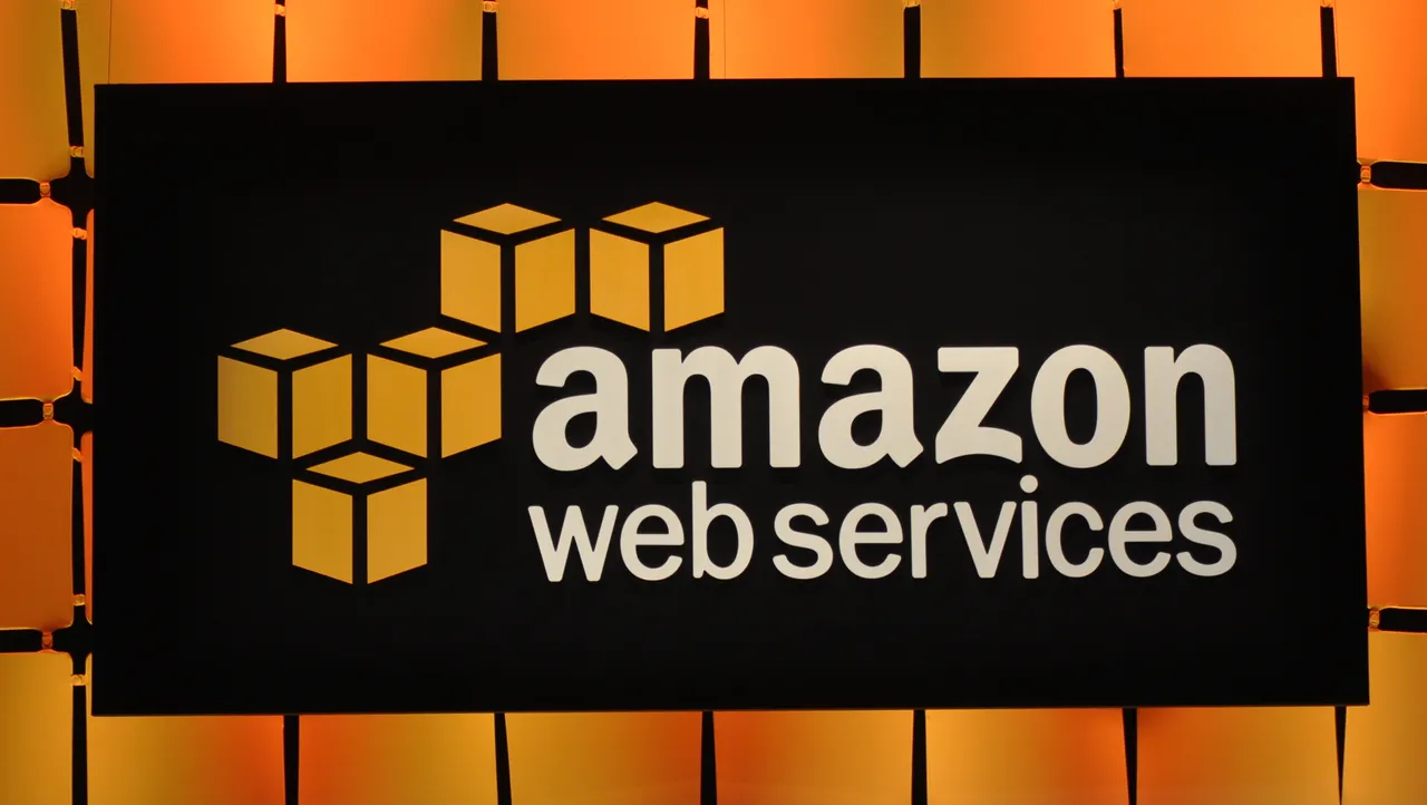 AWS and VMware Announce Amazon Relational Database Service on VMware