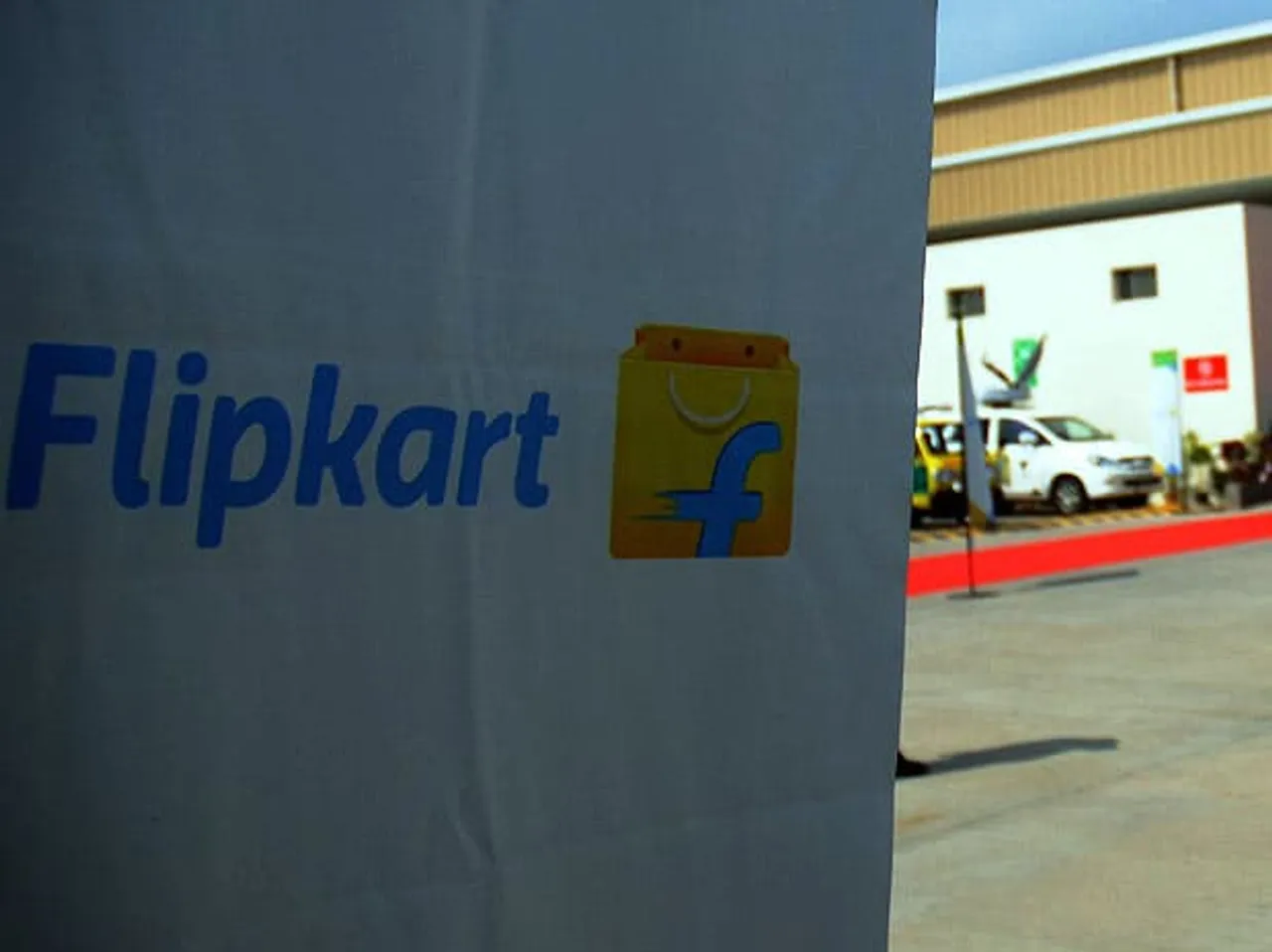 Flipkart to debut its own standalone Wechat imitation app by 2017 end