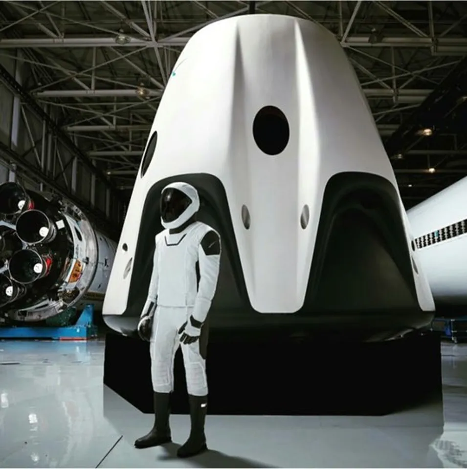 Elon musk shares a full body photo of the SpaceX spacesuit