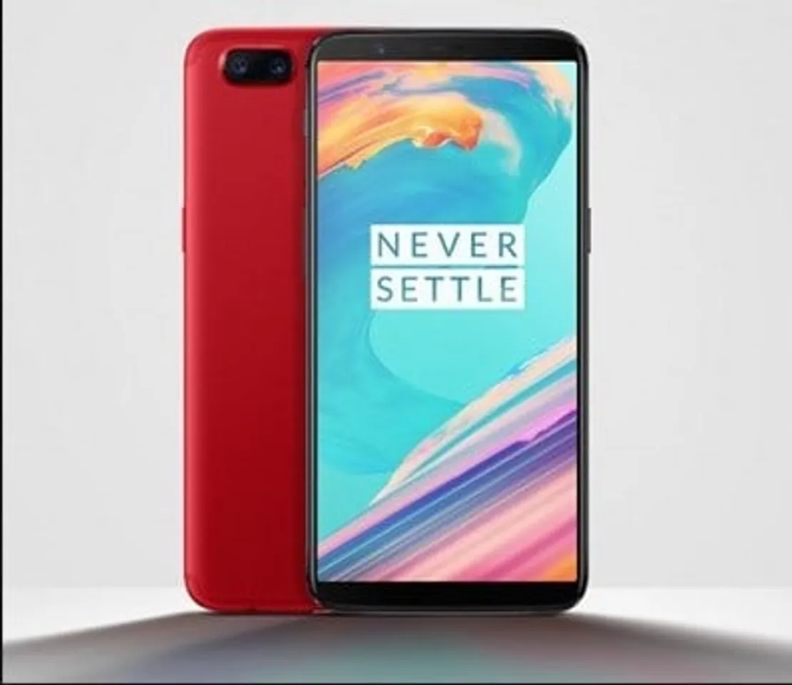 Ring in Christmas with a new 'Lava Red' OnePlus 5T