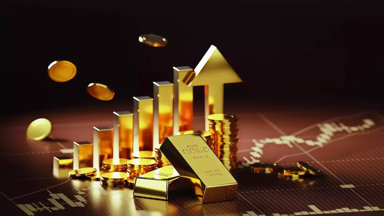 Gold price today hit $2900, up 11% in 2025