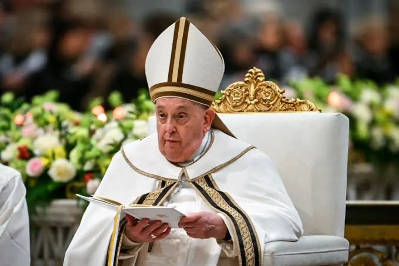 Pope Francis resumes work from hospital, says Vatican in latest health update