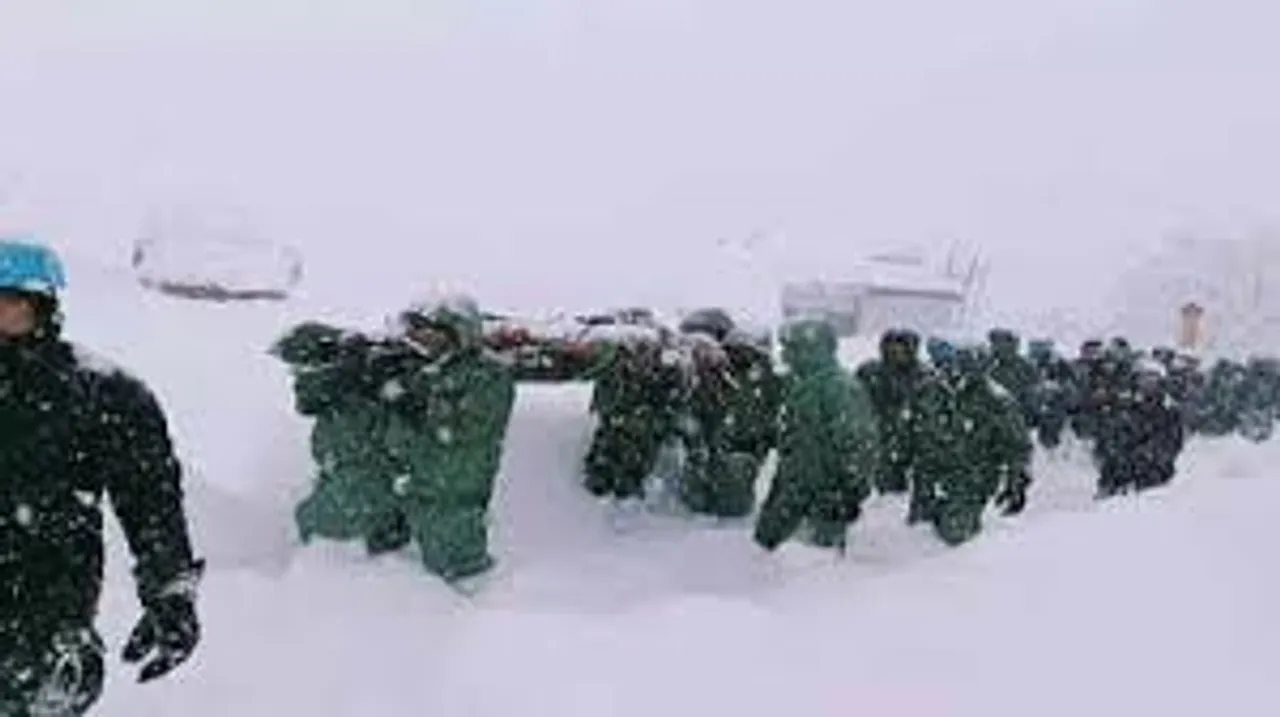 Glacier burst near Badrinath triggers Avalanche