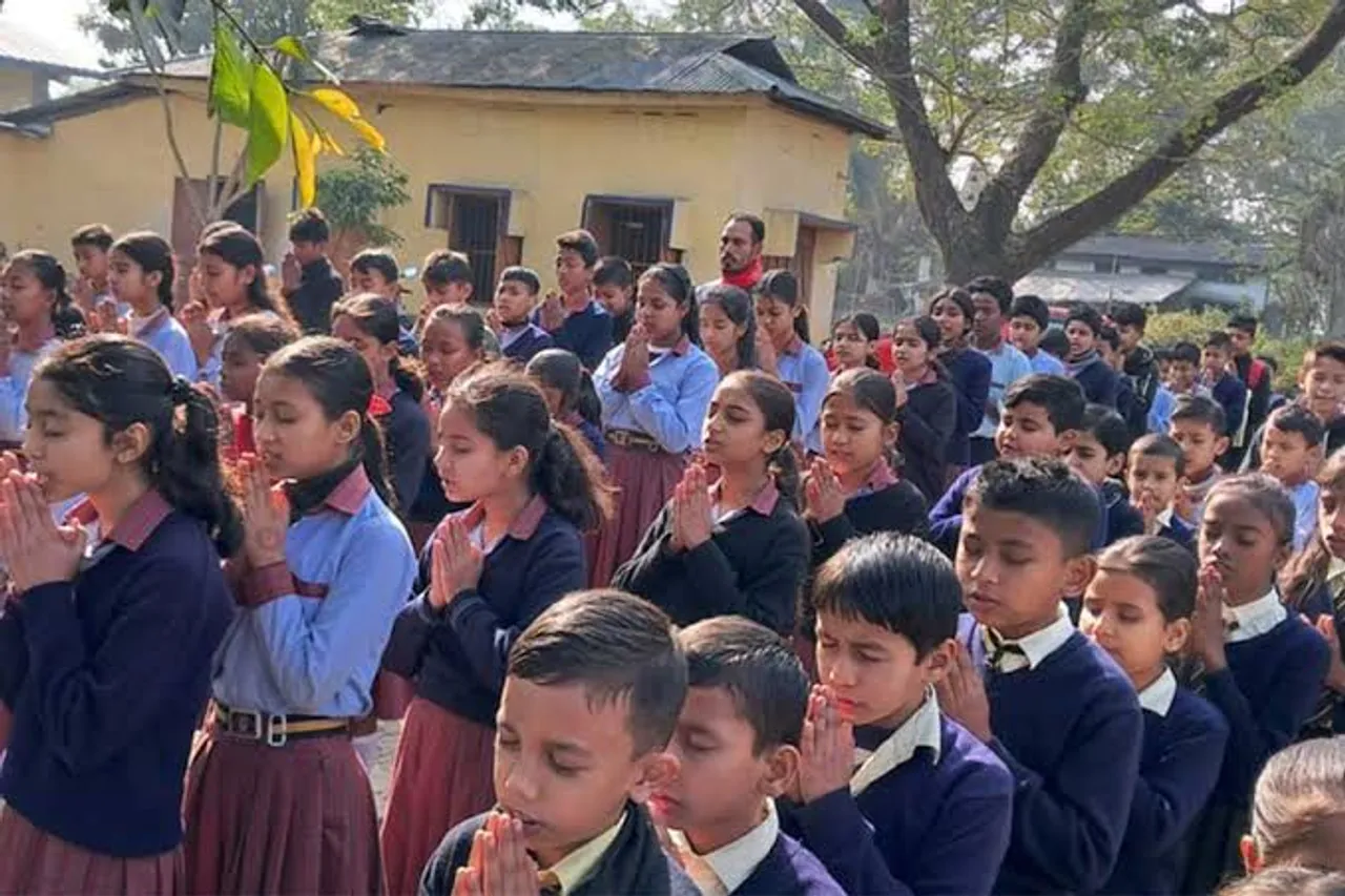 Morning assemblies with national anthem mandatory for all J&K schools 