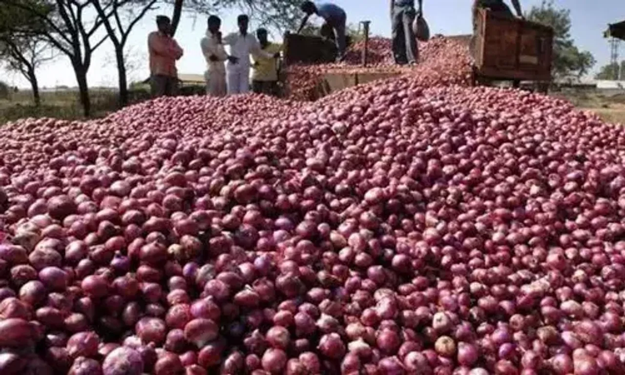 Onion prices continue to rise, inches closer to Rs 100 per kg mark in Delhi