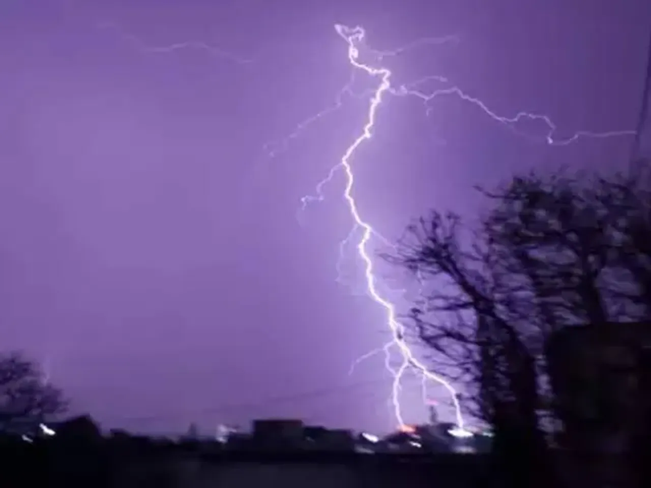 Gujarat: Ahmedabad likely to see rain, lightning