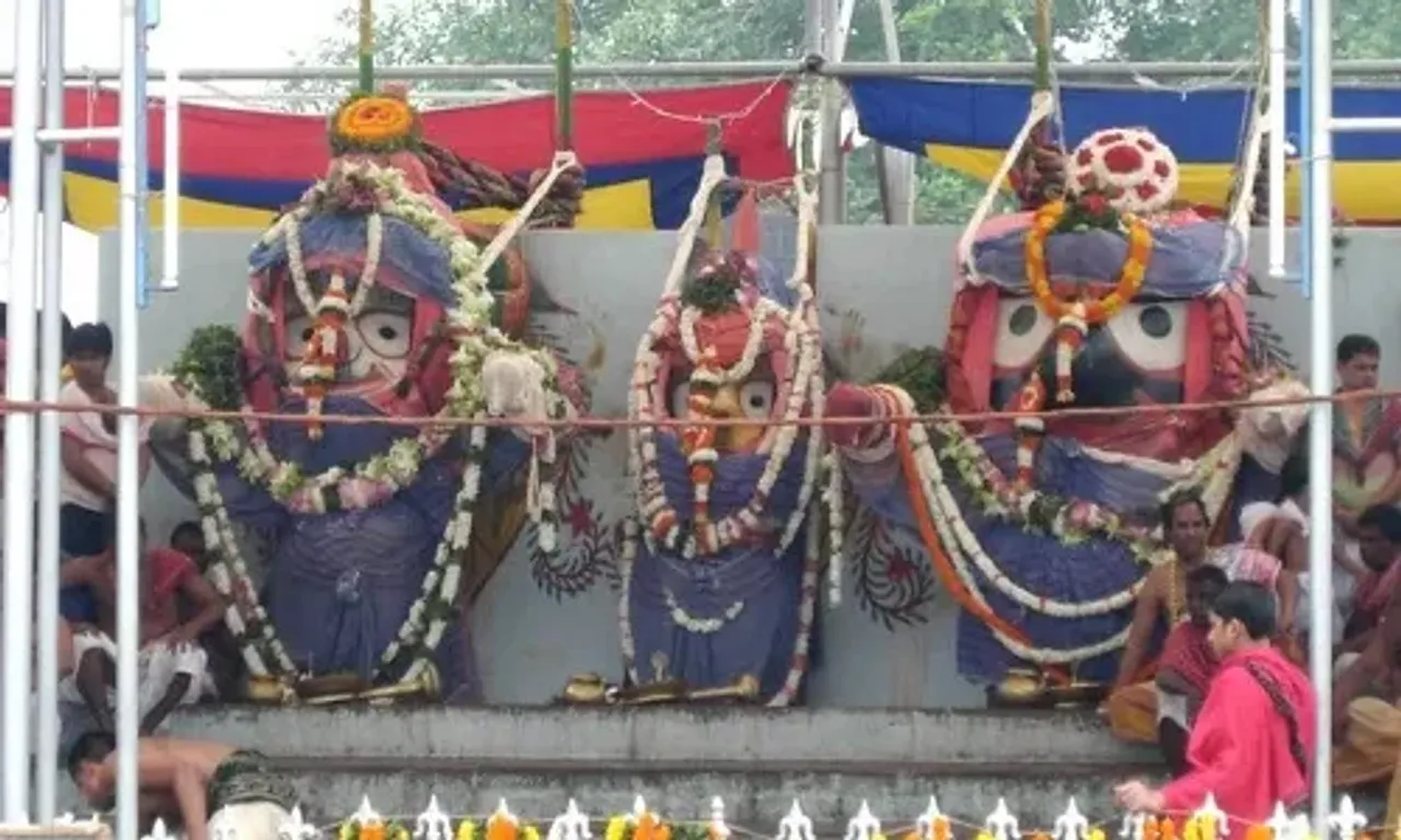 Vadodara Iskcon temple celebrate 39th Devasnana Purnima