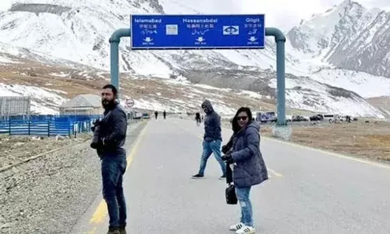 Pakistan-China border reopens for tourism and trade after 4 months closure