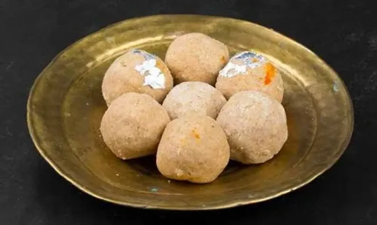 Kabuli Pinni Recipe: If you love making sweets and snacks at home, make sure you put this on your list