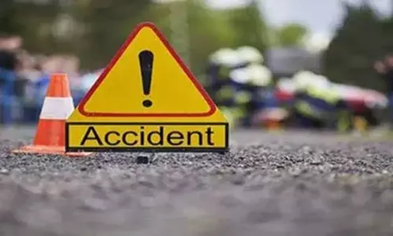 Gujarat: 3 killed, over 20 injured in separate accidents on Limbdi-Ahmedabad Highway