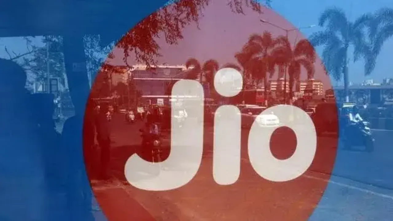 Reliance Jio reports 24% rise in quarterly profit